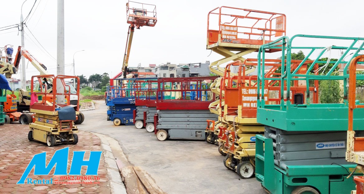 Chọn mua xe nâng người mới hay cũ