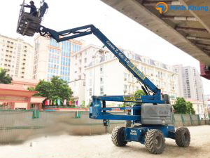 vì sao xe nâng người được sử dụng nhiều trong thi công